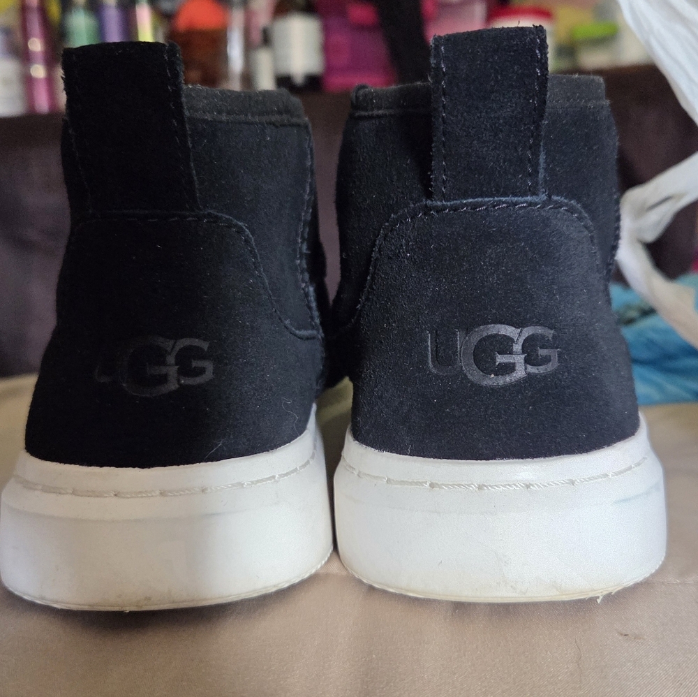 Uggs - image 6